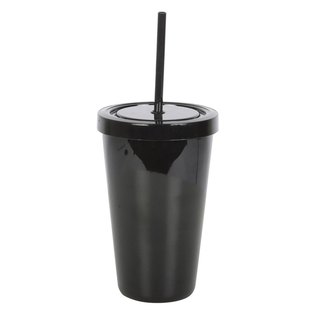Gobelet en plastique avec paille et poison mortel