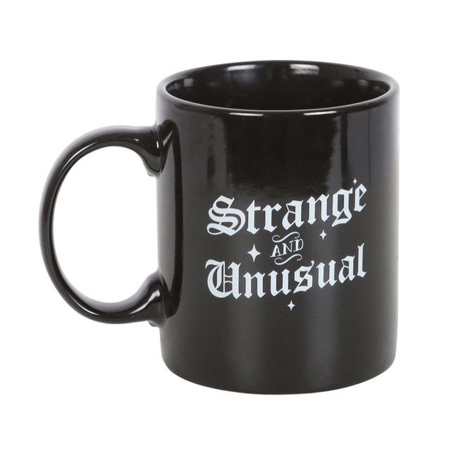 Tasse étrange et inhabituelle